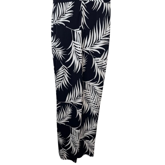 2/$30 Jessica Howard Small Romper Jumpsuit Sleeveless Navy & White Leaf Print - Picture 12 of 16